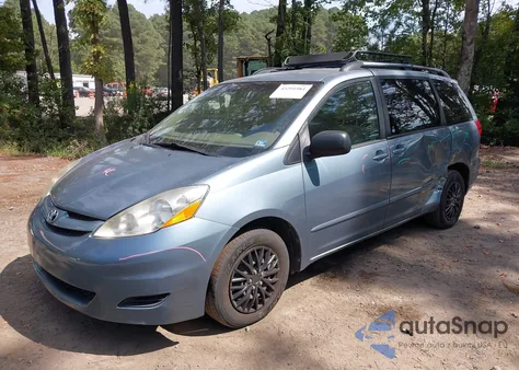 2010 Toyota Sienna Le z USA, uszkodzony, nr VIN 5TDKK4CC2AS327868